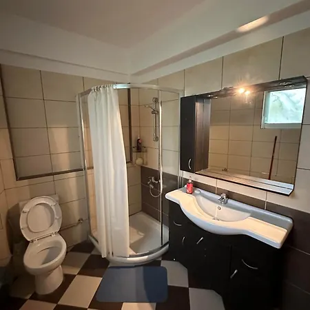 House Διαμέρισμα *